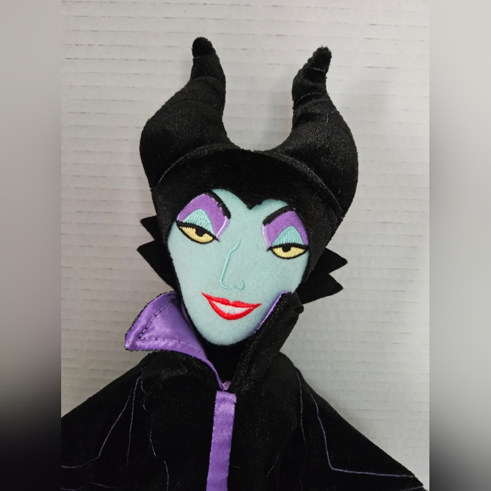Disney Sleeping Beauty‎ Maleficent plush doll - Picture 5 of 5